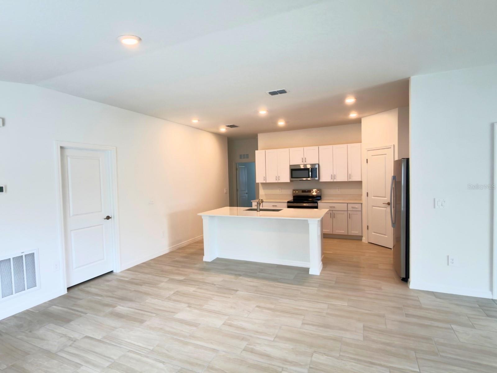 Image 8 of 36 For 2318 Allium Roseum Lane