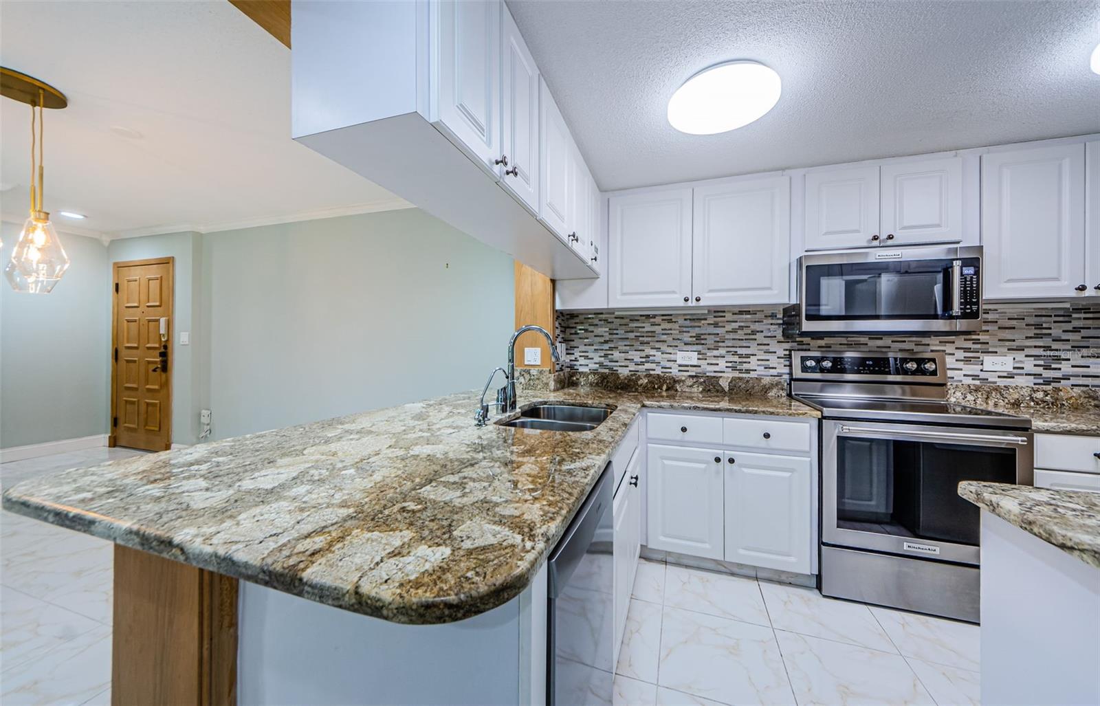 Image 23 of 99 For 36750 Us Highway 19 N 2177