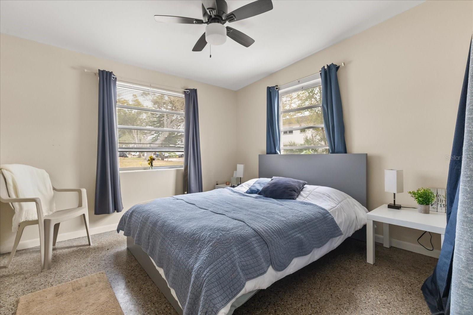 Image 16 of 40 For 1595 Howard Place A & B