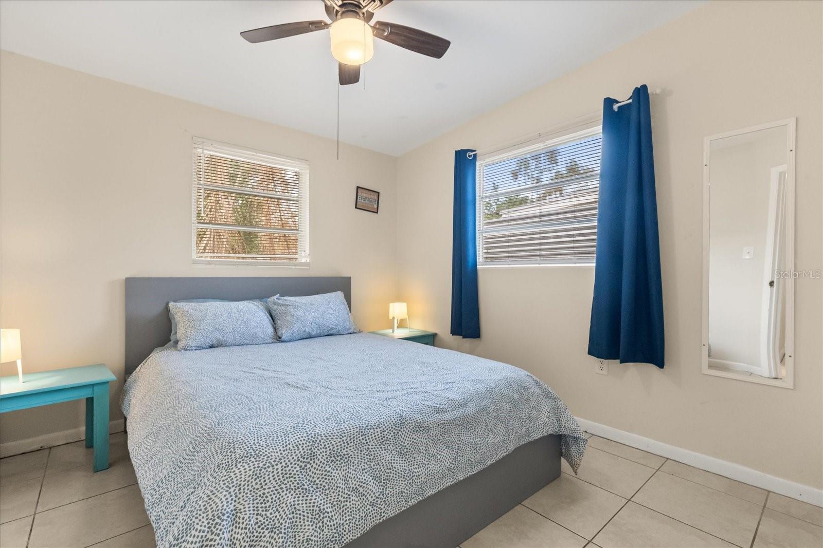 Image 29 of 40 For 1595 Howard Place A & B