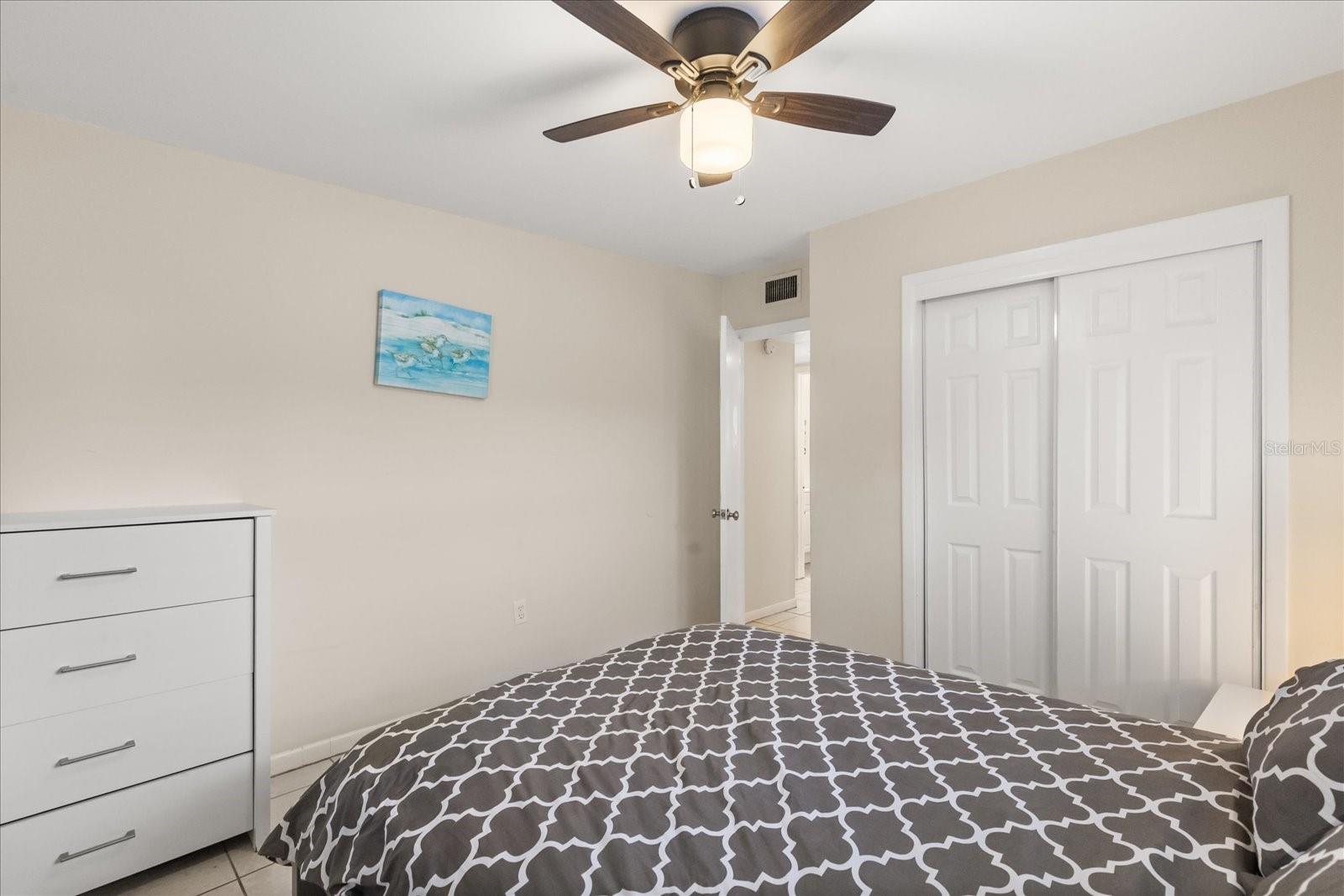 Image 32 of 40 For 1595 Howard Place A & B