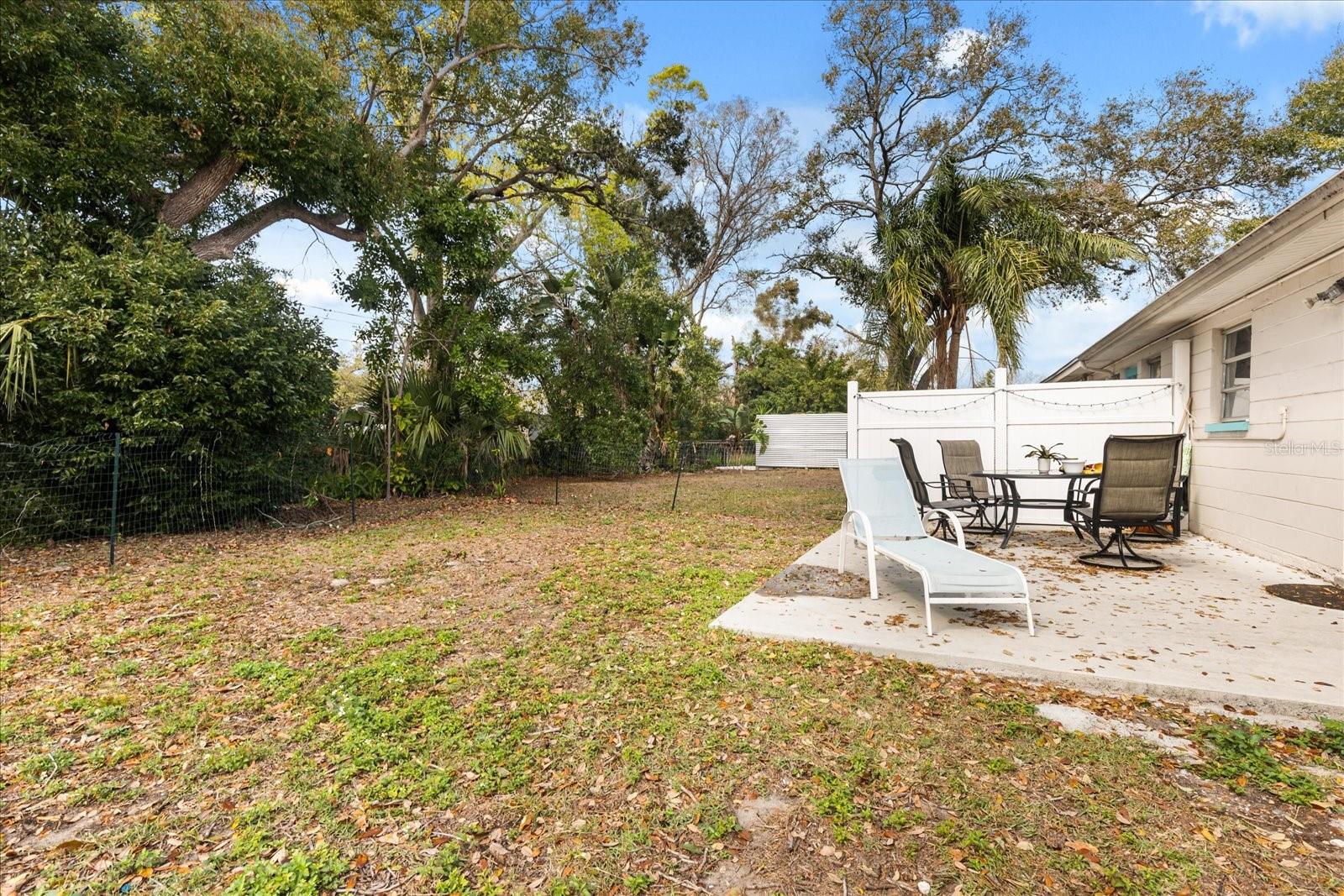 Image 37 of 40 For 1595 Howard Place A & B