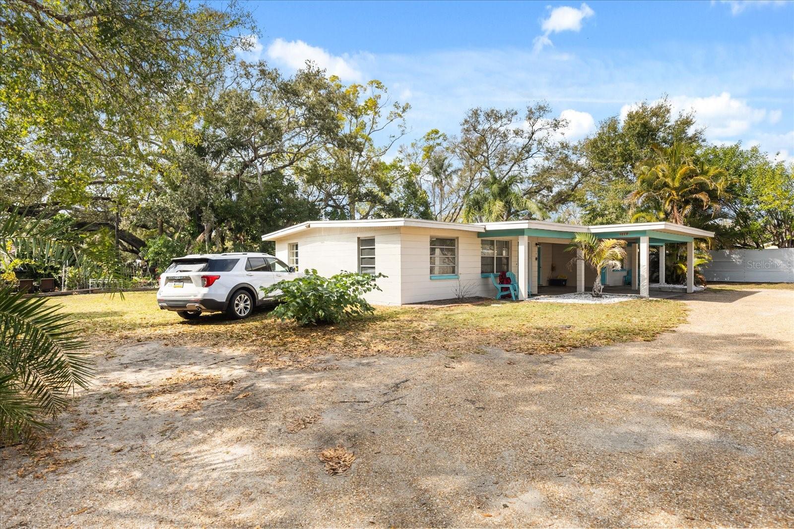 Image 6 of 40 For 1595 Howard Place A & B