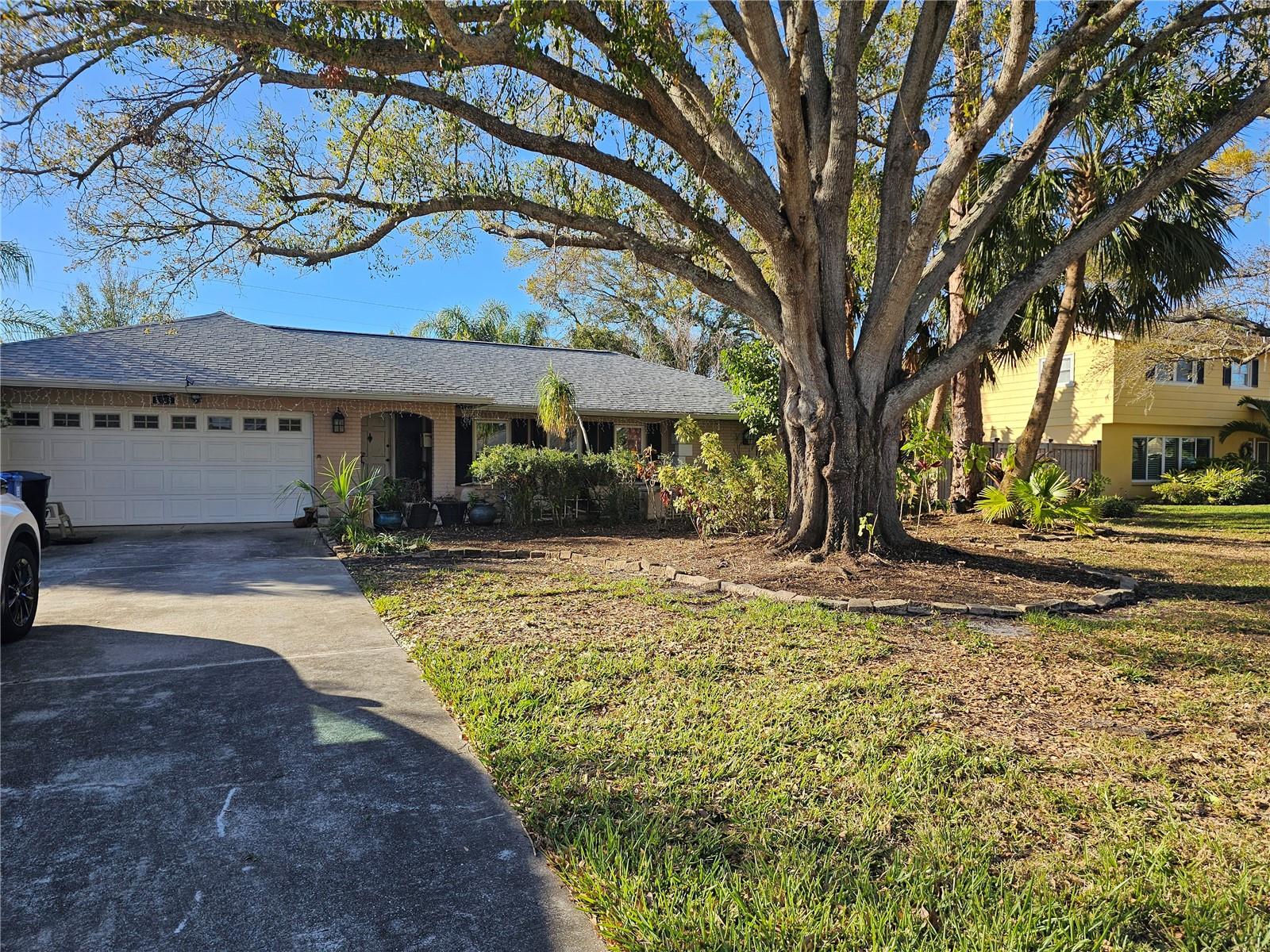 Details for 5230 Venetian Boulevard Ne, ST PETERSBURG, FL 33703