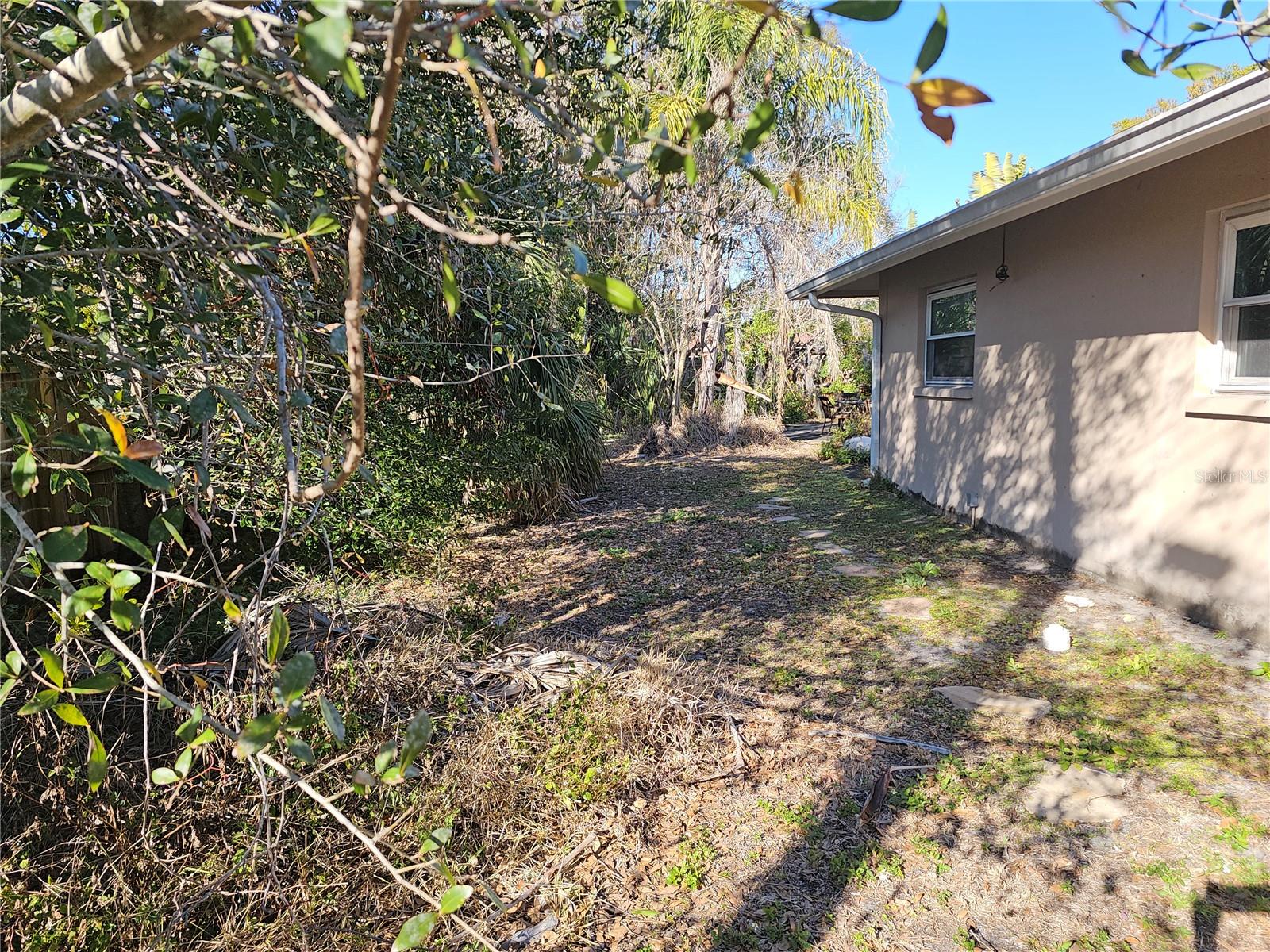 Image 10 of 31 For 5230 Venetian Boulevard Ne