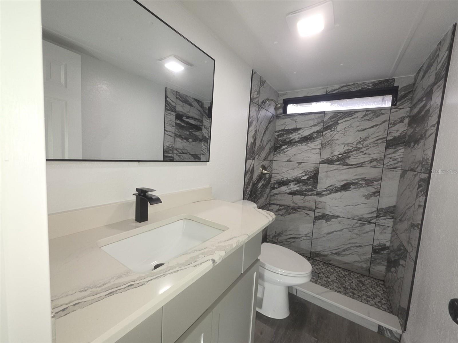 Image 25 of 34 For 16800 100th Court