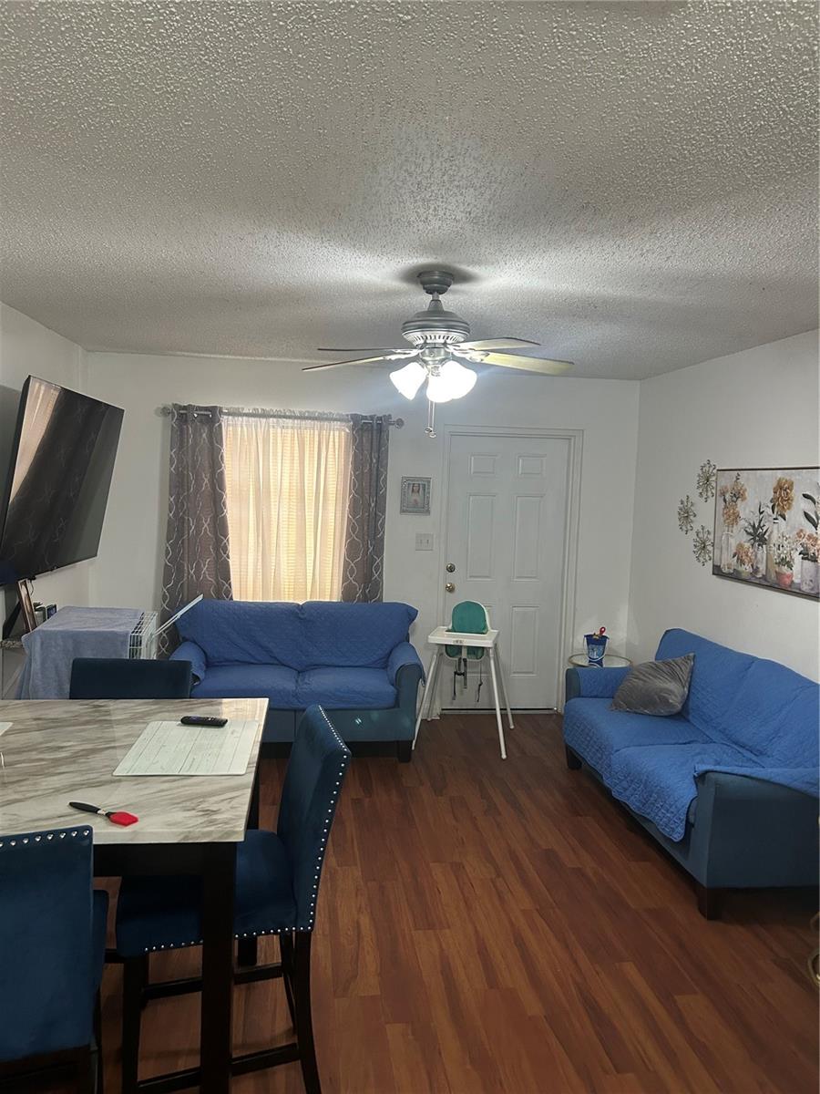 Image 4 of 28 For 3025 Brookview Avenue