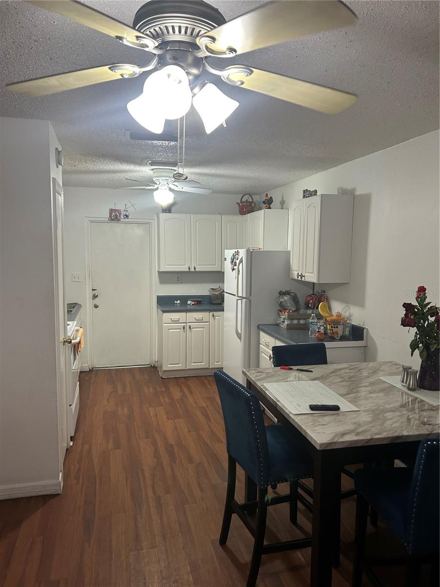 Image 5 of 28 For 3025 Brookview Avenue