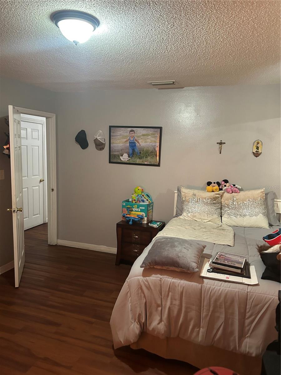 Image 9 of 28 For 3025 Brookview Avenue