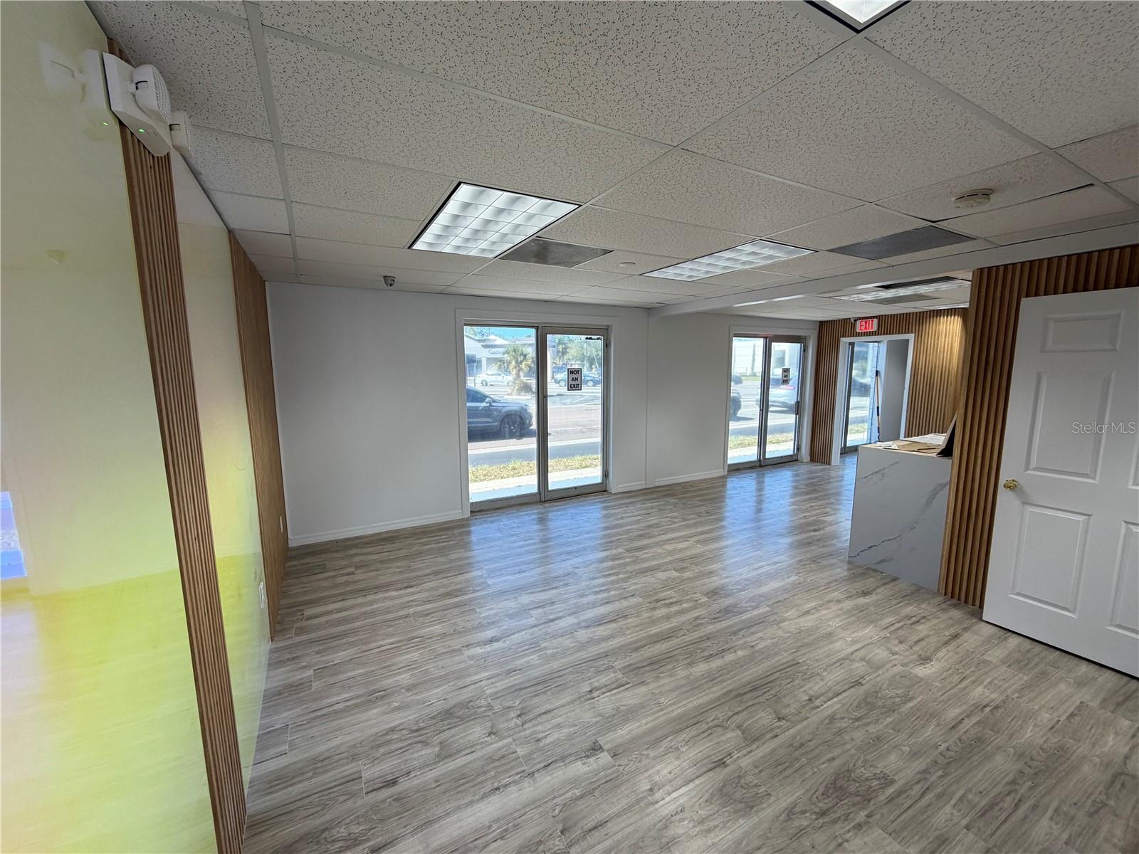 Image 11 of 19 For 3418 Swann Avenue 200