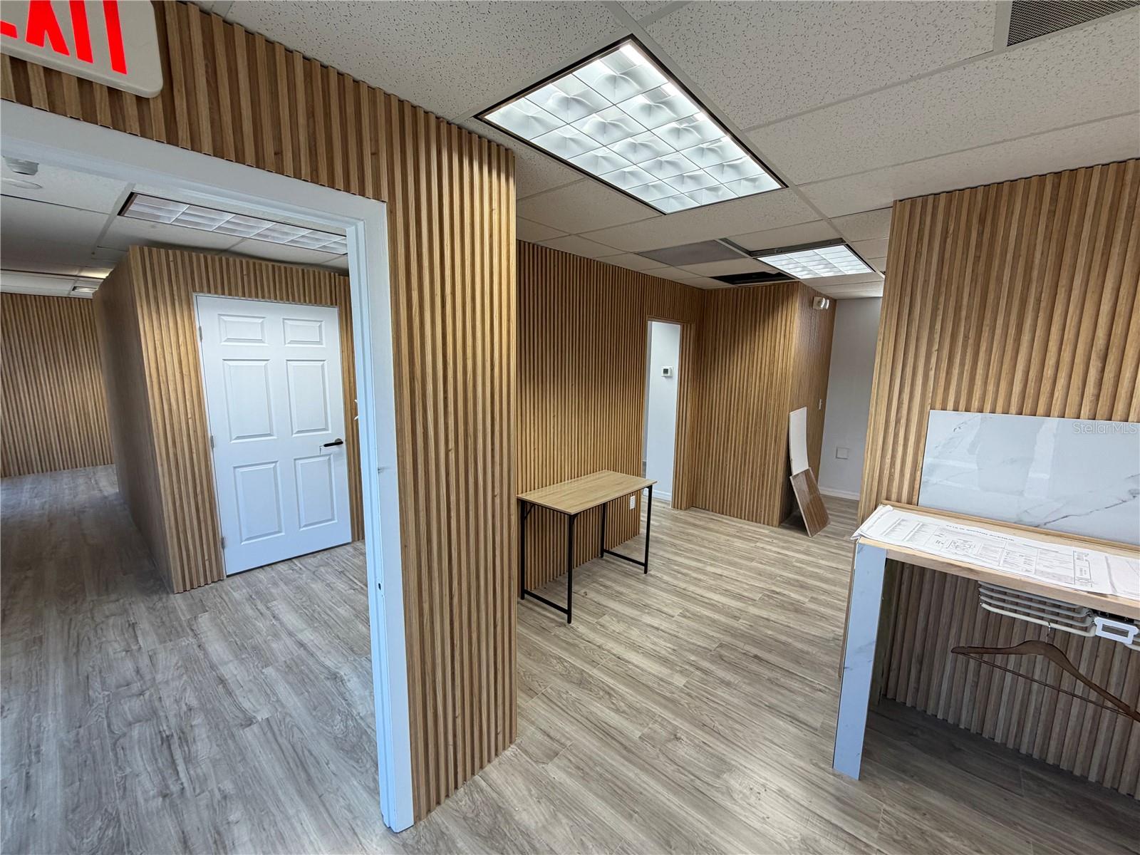 Image 13 of 19 For 3418 Swann Avenue 200