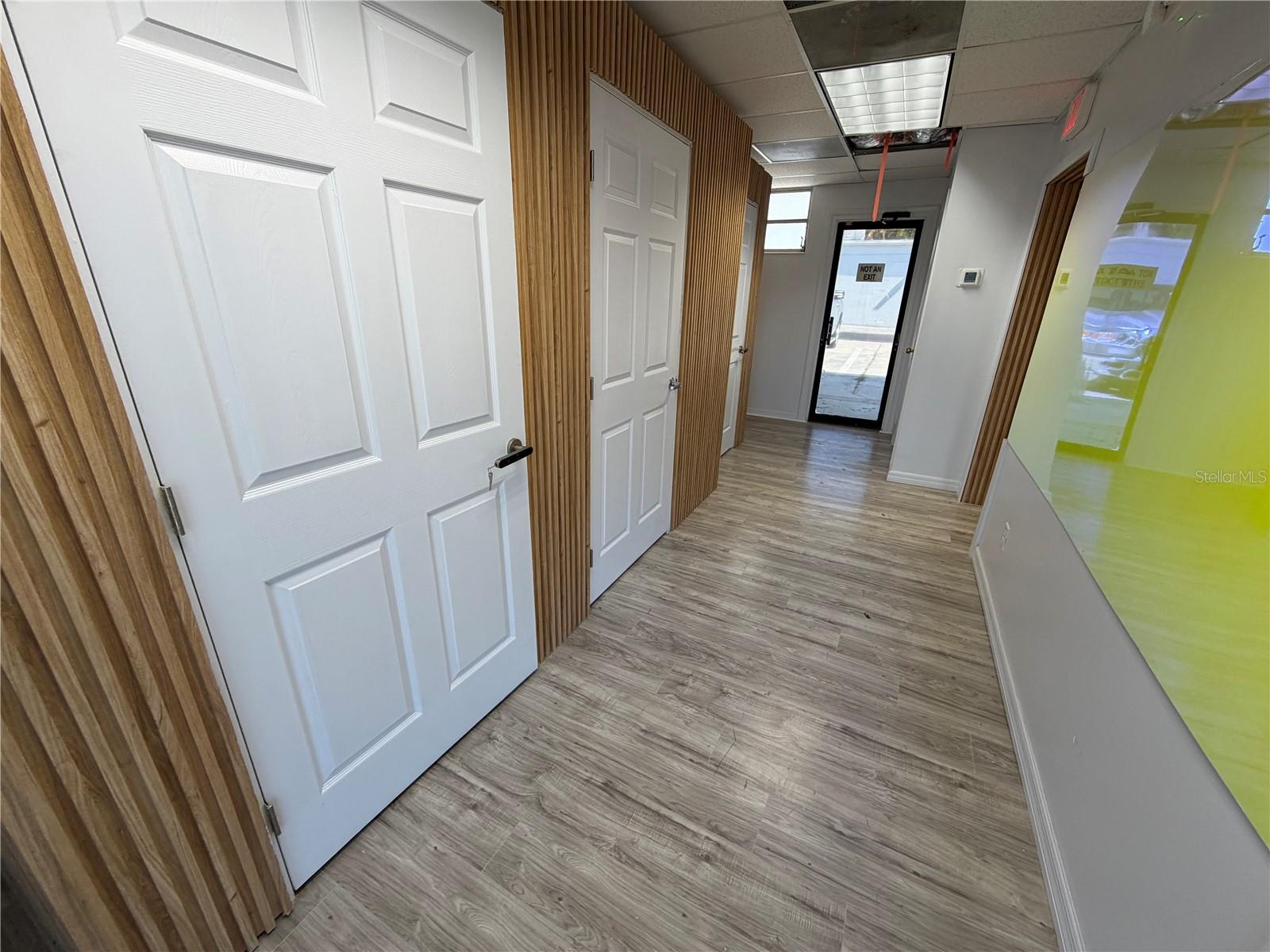 Image 14 of 19 For 3418 Swann Avenue 200