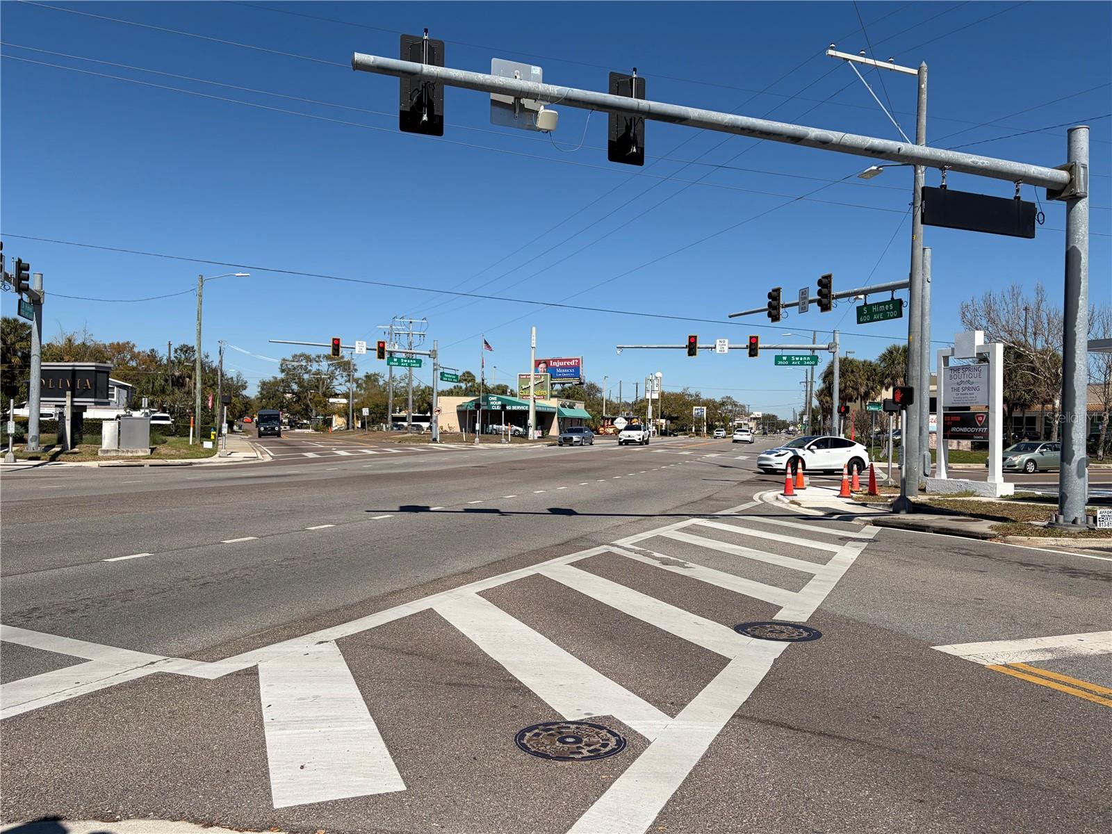 Image 8 of 19 For 3418 Swann Avenue 200