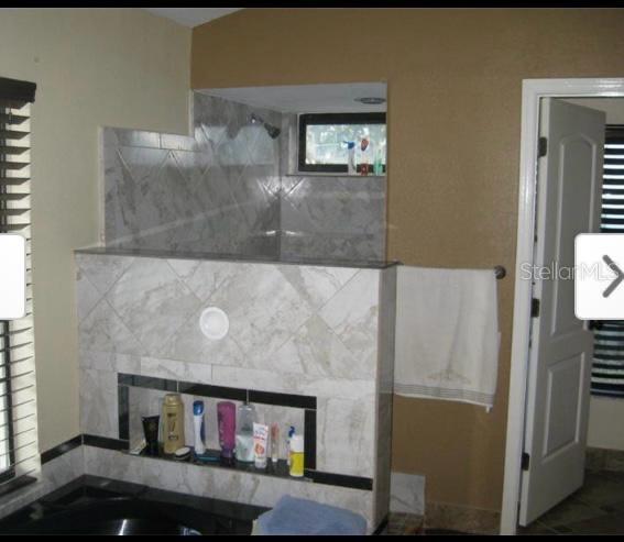 Image 12 of 17 For 2813 Amberly Court