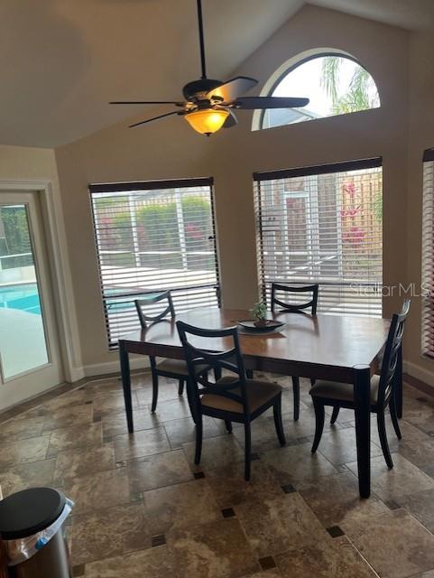 Image 9 of 17 For 2813 Amberly Court