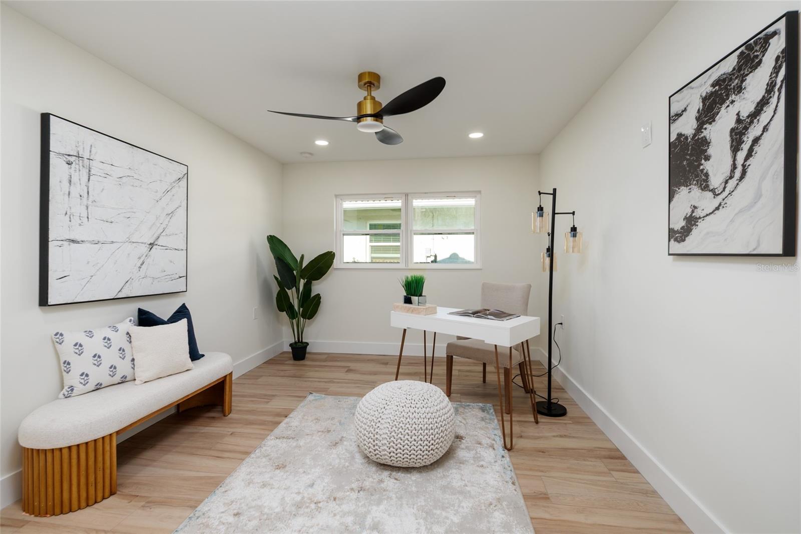 Listing photo id 21 for 1985 Michigan Avenue Ne