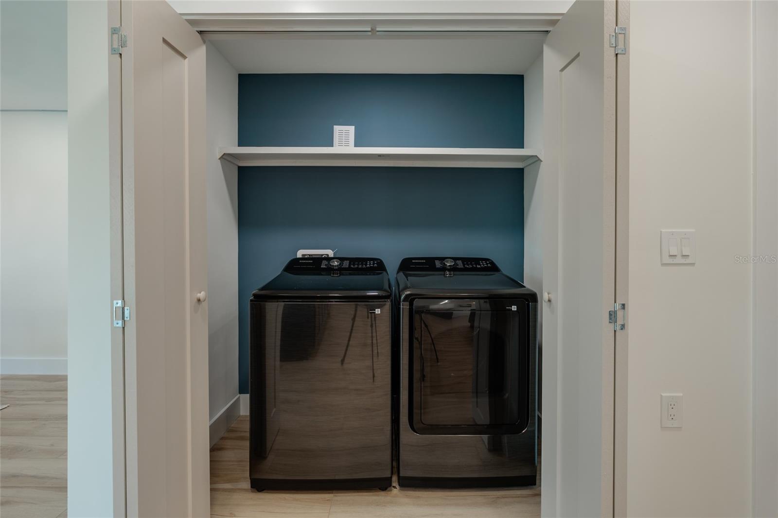 Listing photo id 41 for 1985 Michigan Avenue Ne