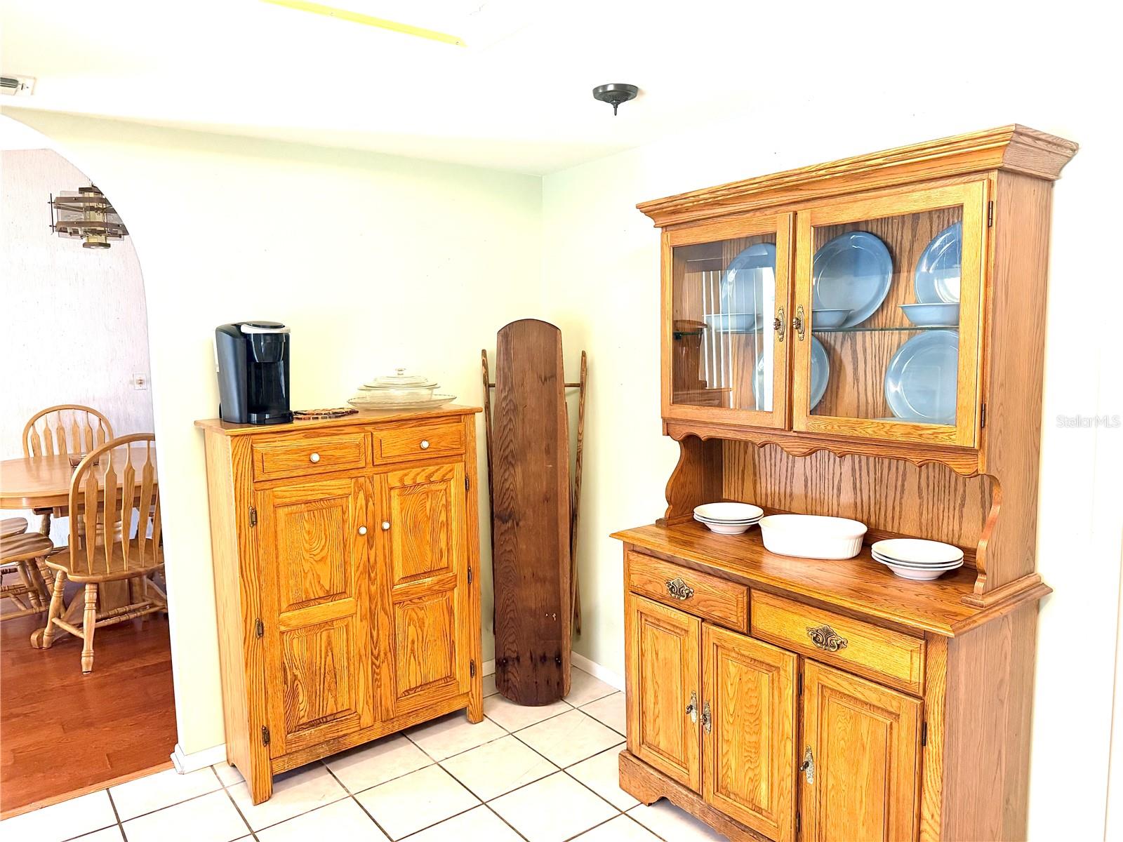 Image 4 of 18 For 3410 Hartley Road