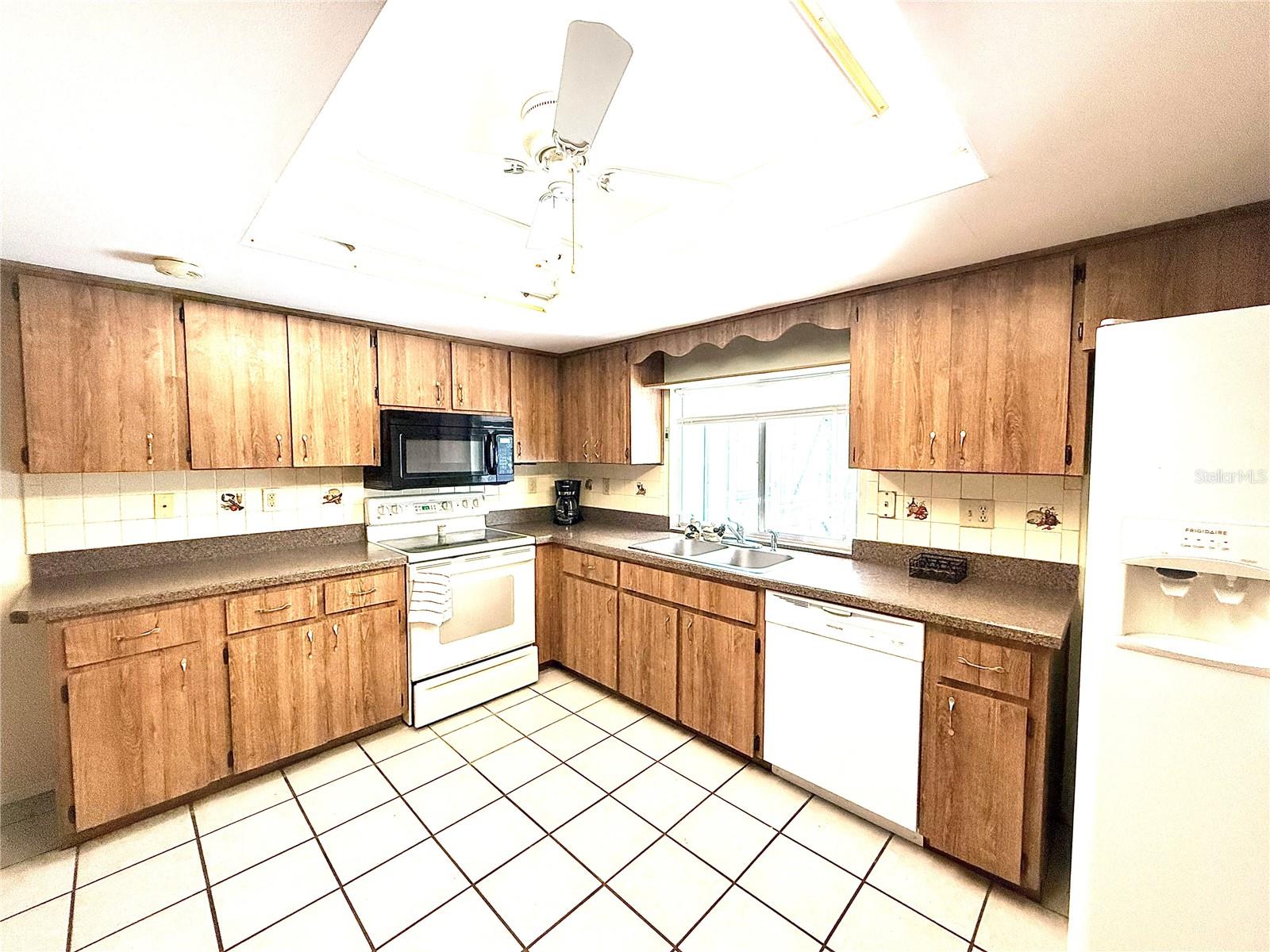 Image 5 of 18 For 3410 Hartley Road