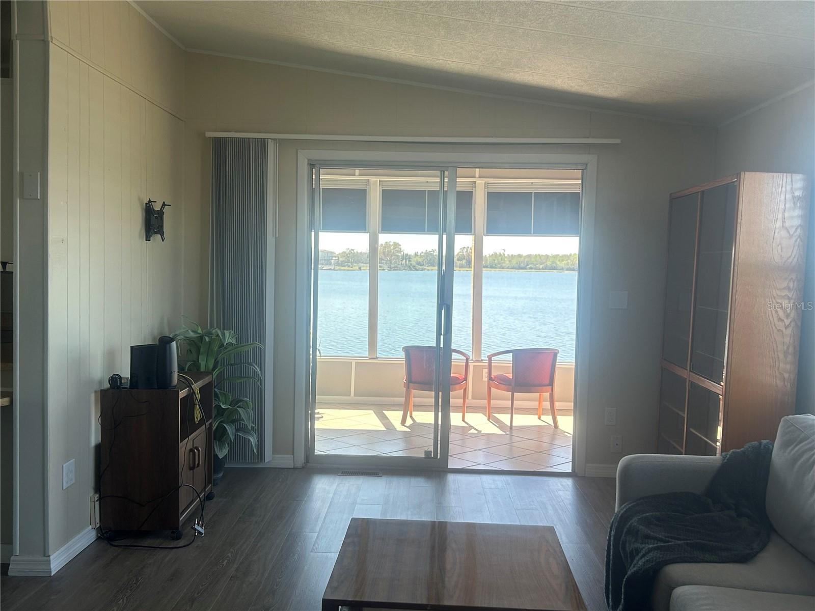 Image 13 of 64 For 3852 Bywater Drive