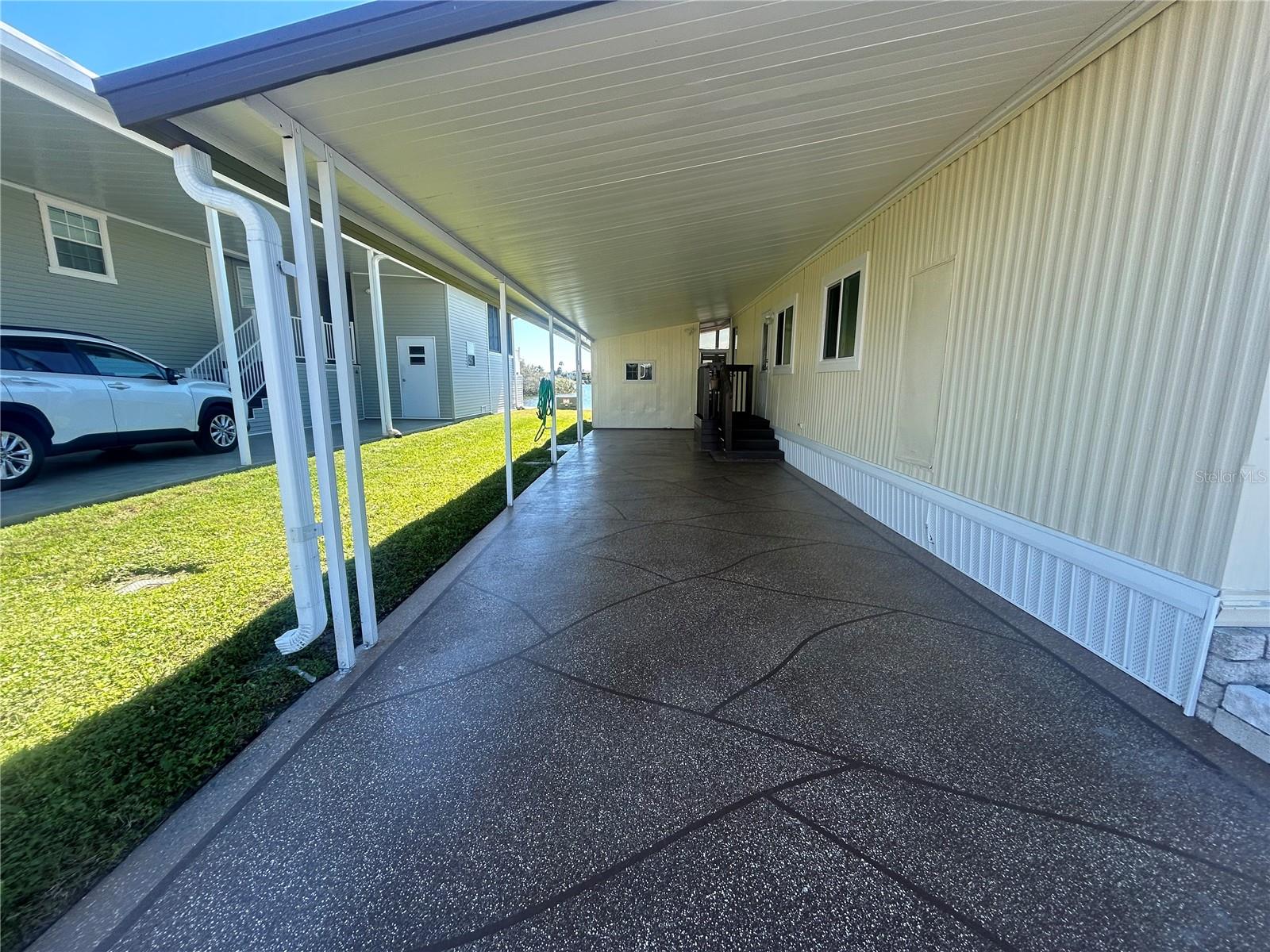 Image 3 of 64 For 3852 Bywater Drive