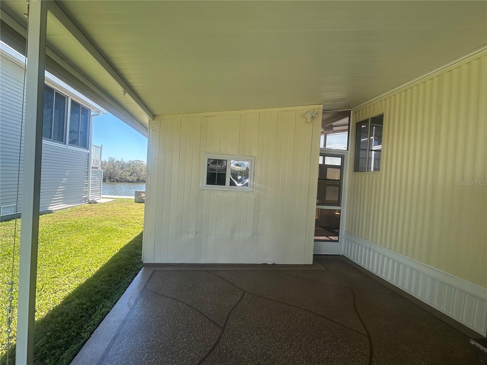 Image 4 of 64 For 3852 Bywater Drive