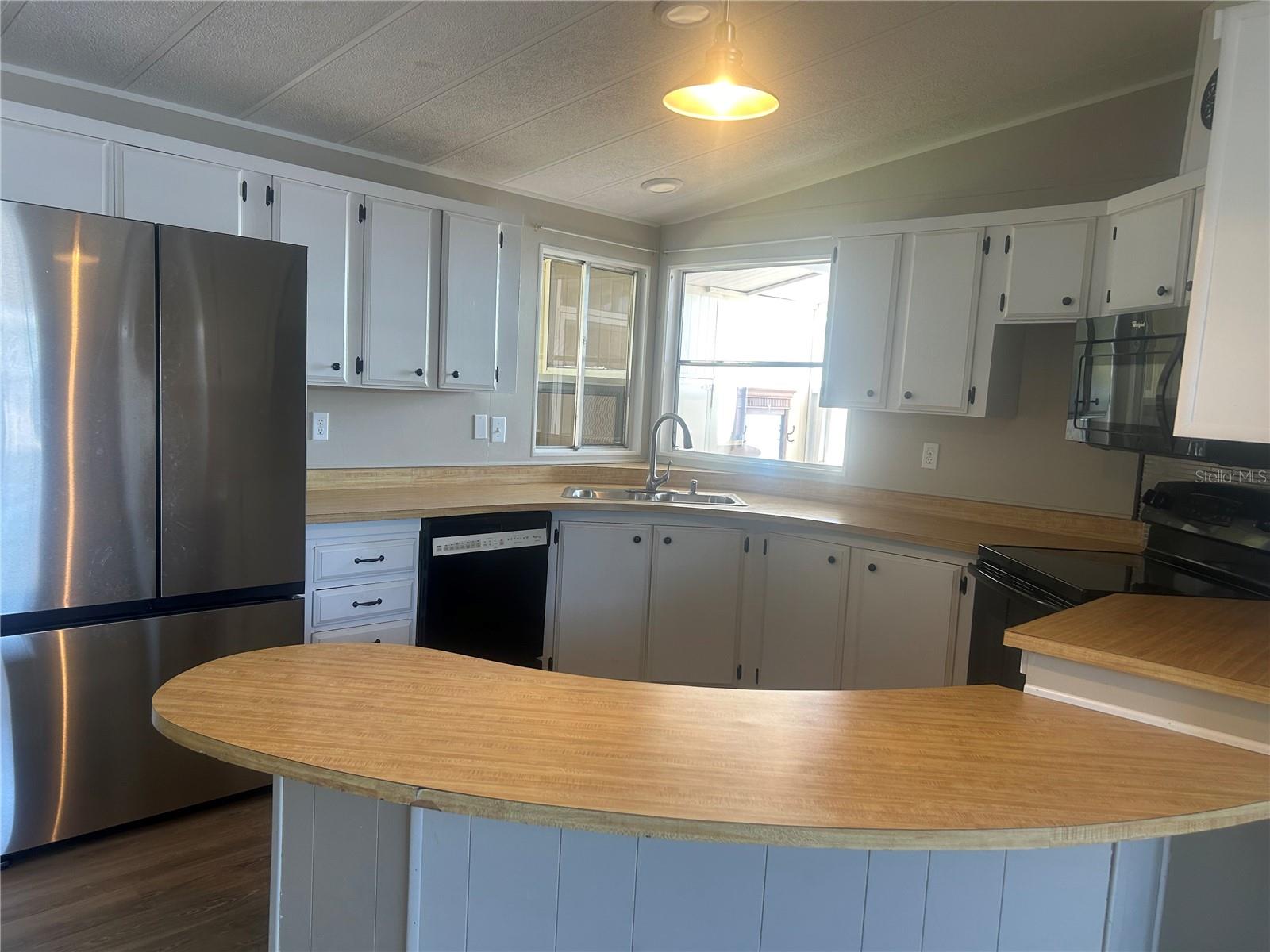 Image 9 of 64 For 3852 Bywater Drive