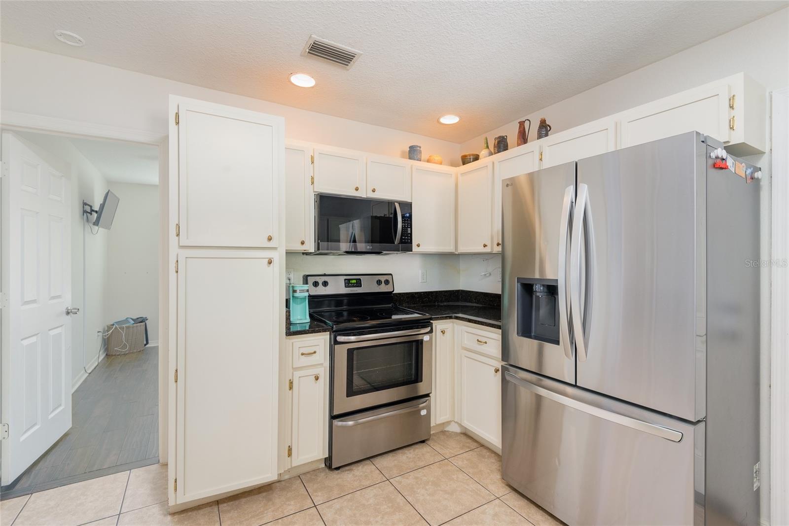 Image 14 of 39 For 1101 Durant Road