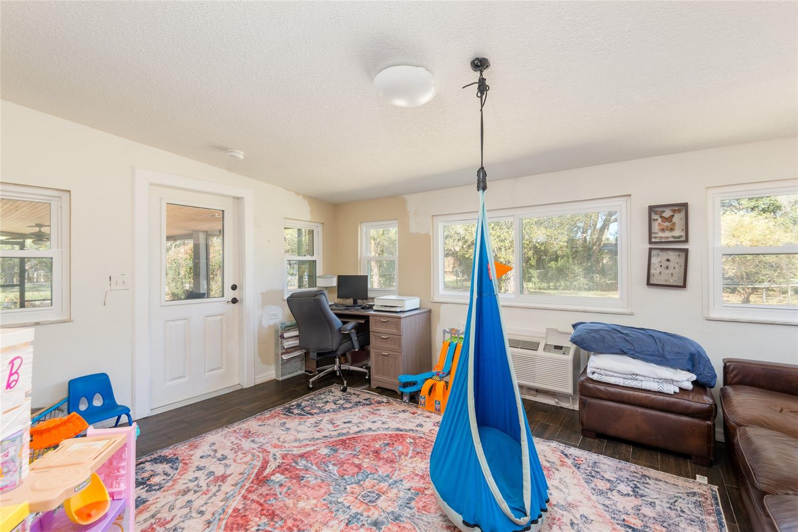 Image 17 of 39 For 1101 Durant Road