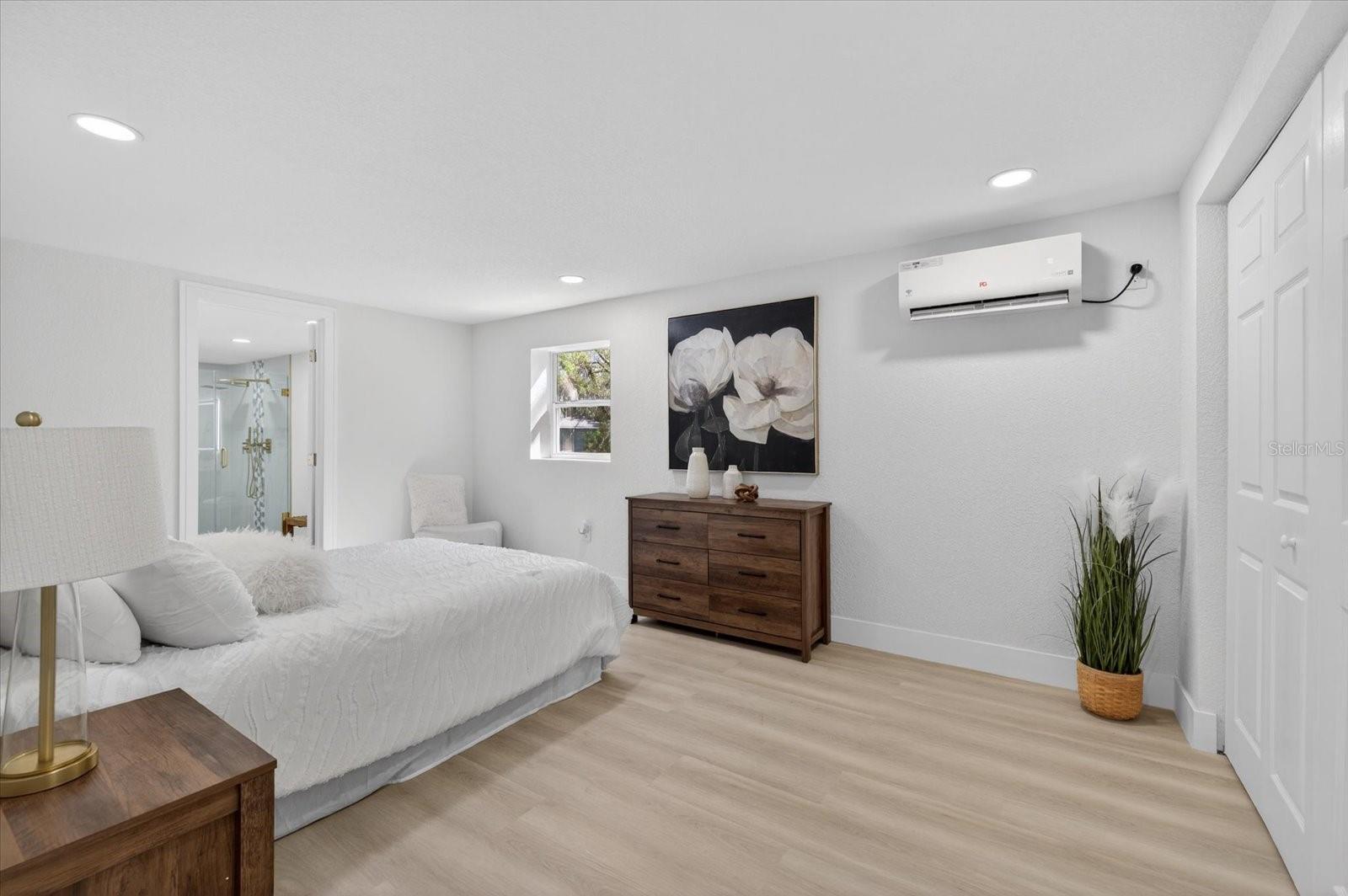 Image 19 of 65 For 8940 Wicker Lane