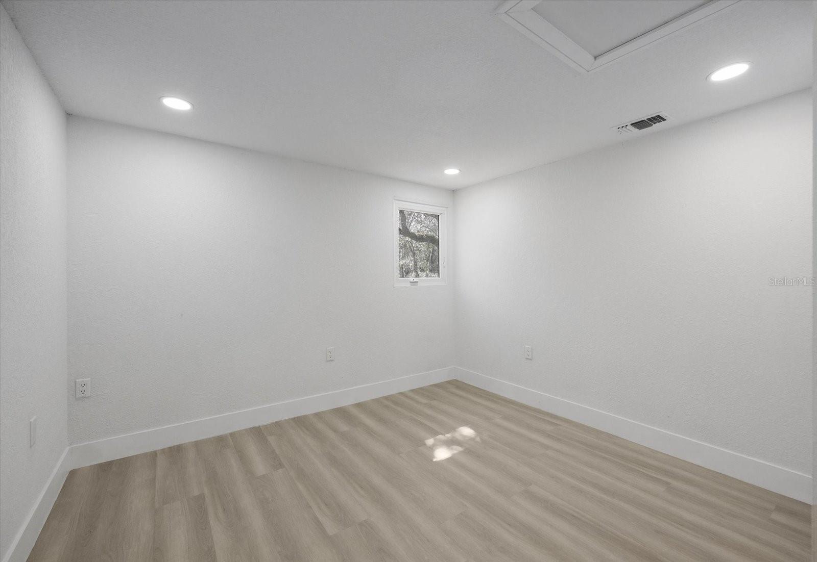 Image 36 of 65 For 8940 Wicker Lane