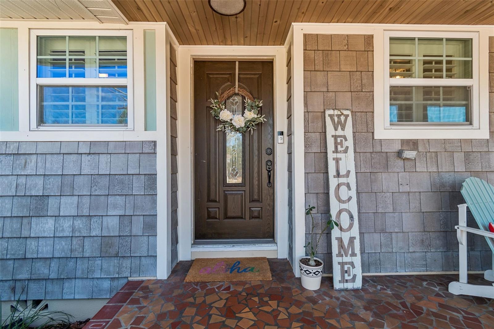 Listing photo id 1 for 1567 Bonair Street