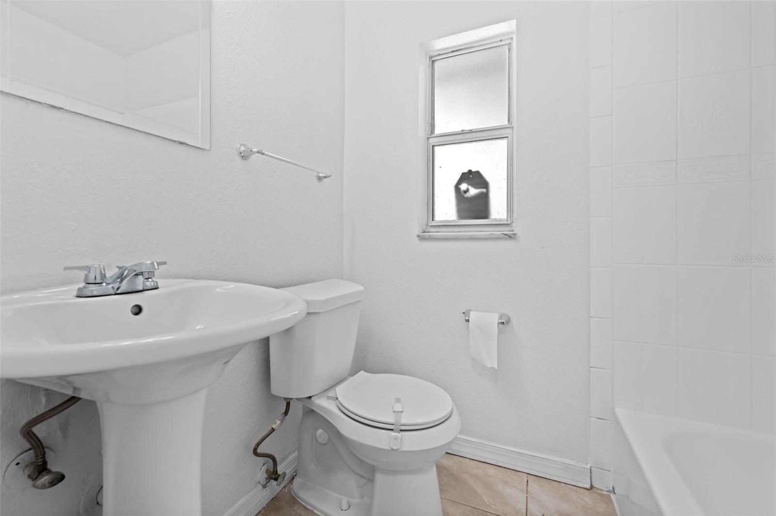 Image 21 of 35 For 6307 Julie Street