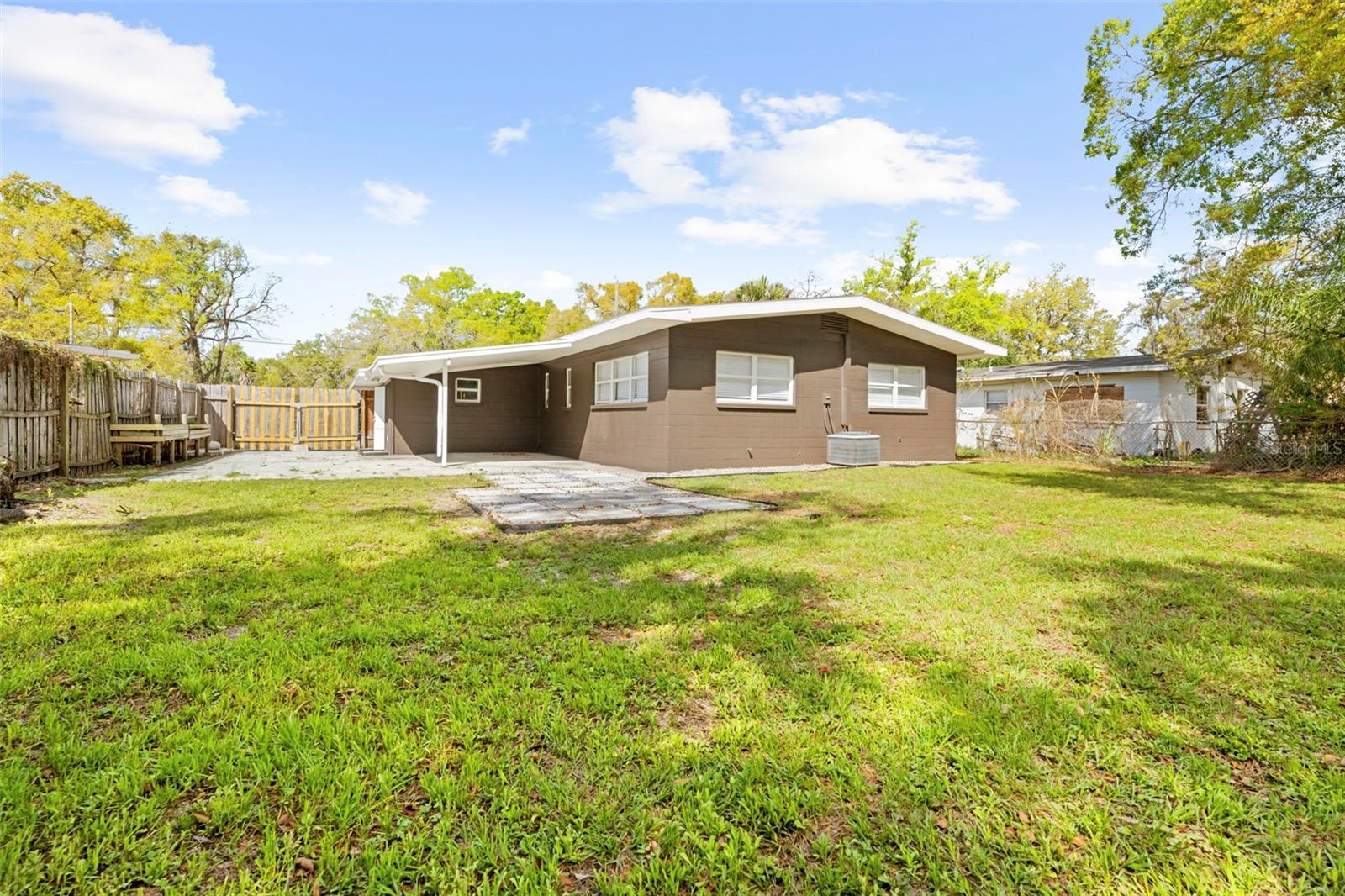 Image 27 of 35 For 6307 Julie Street