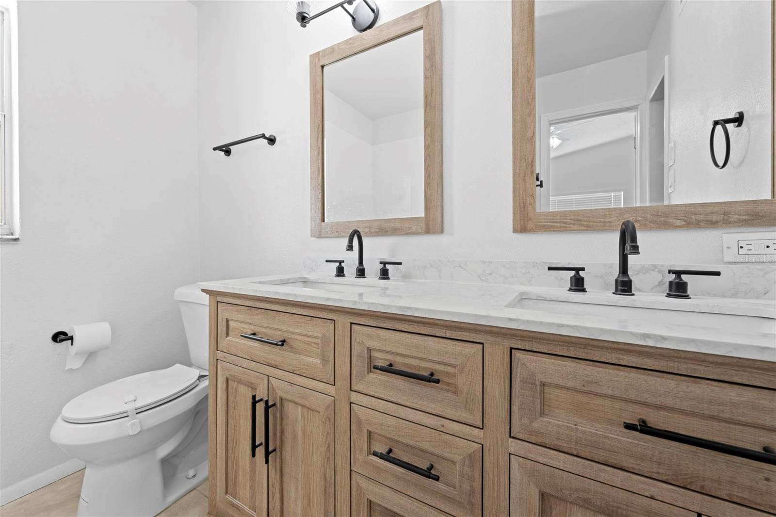 Image 3 of 35 For 6307 Julie Street