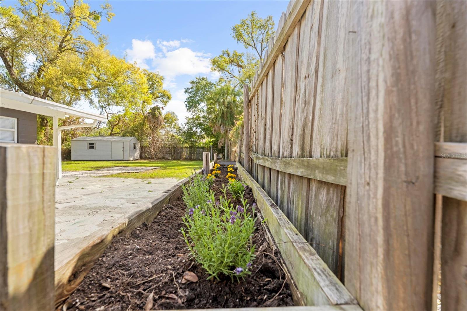 Image 5 of 35 For 6307 Julie Street