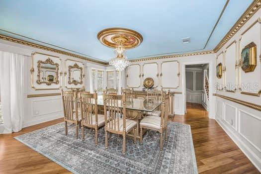 Image 18 of 94 For 2390 Kent Place