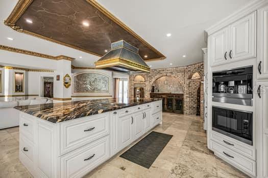 Image 21 of 94 For 2390 Kent Place