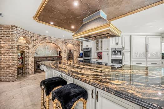 Image 22 of 94 For 2390 Kent Place