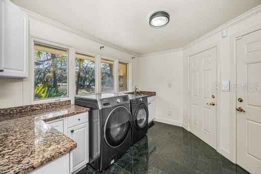 Image 38 of 94 For 2390 Kent Place