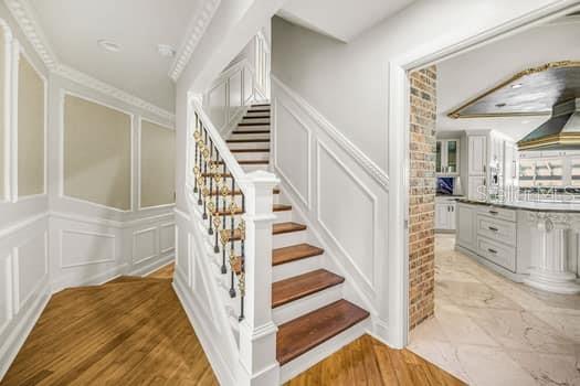 Image 39 of 94 For 2390 Kent Place