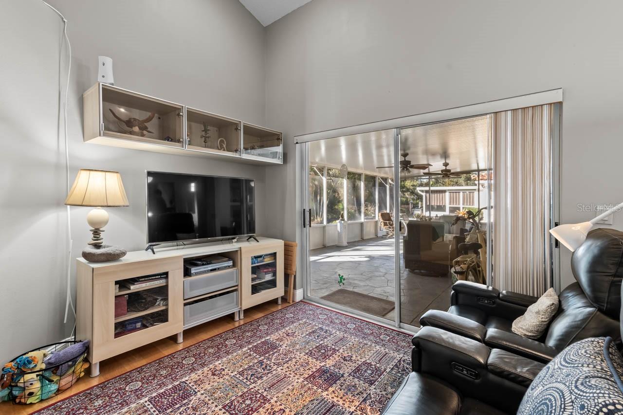 Image 19 of 64 For 2021 Berry Roberts Drive