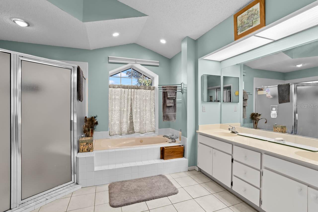 Image 24 of 64 For 2021 Berry Roberts Drive