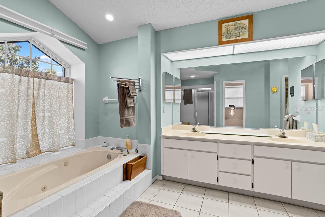 Image 25 of 64 For 2021 Berry Roberts Drive