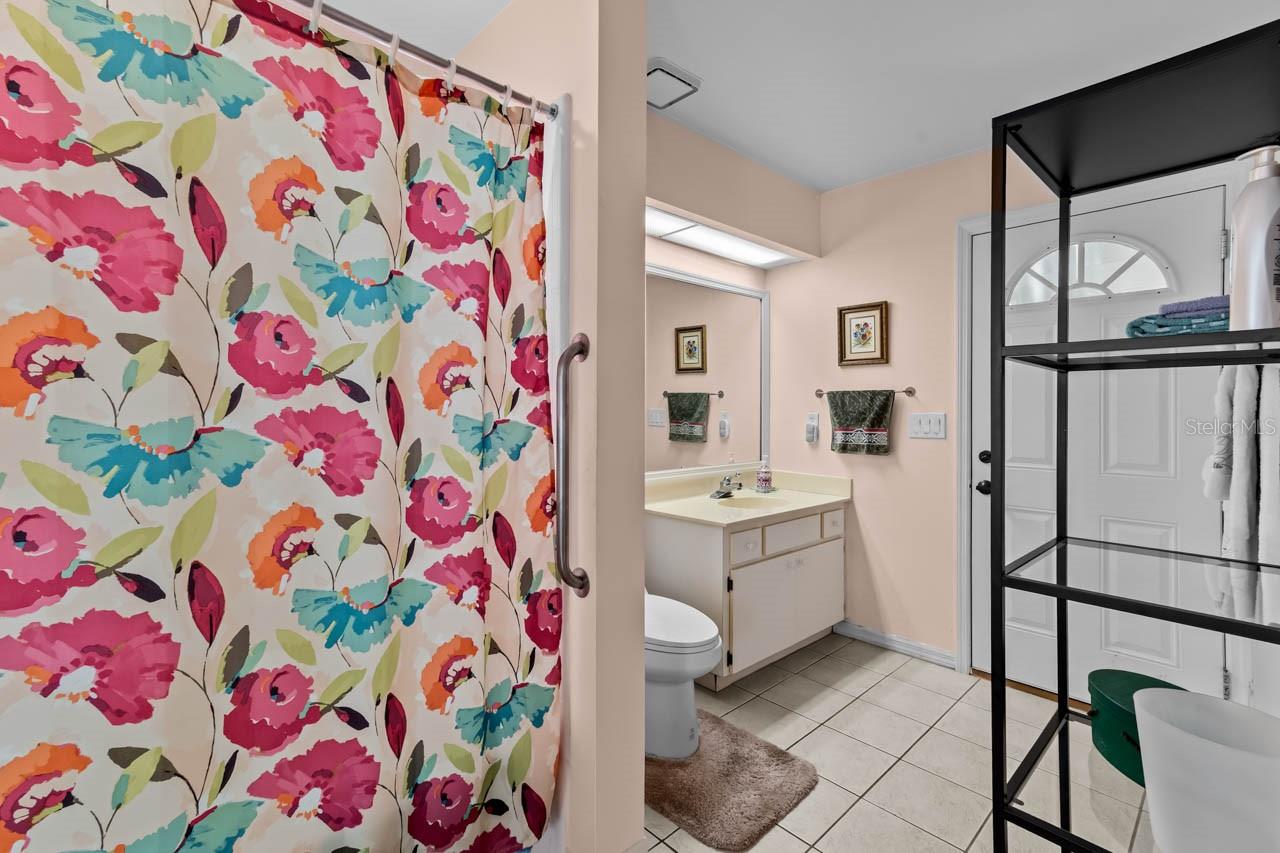 Image 32 of 64 For 2021 Berry Roberts Drive