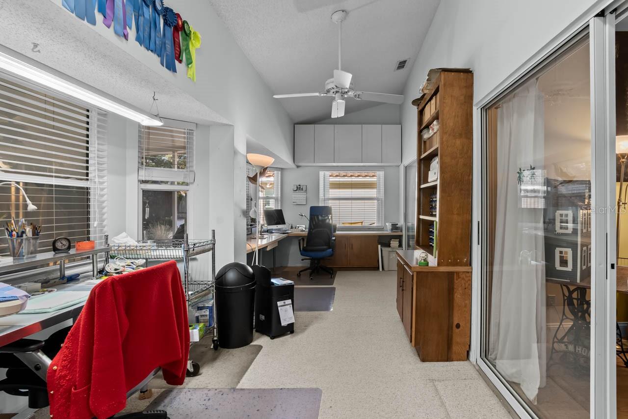 Image 34 of 64 For 2021 Berry Roberts Drive