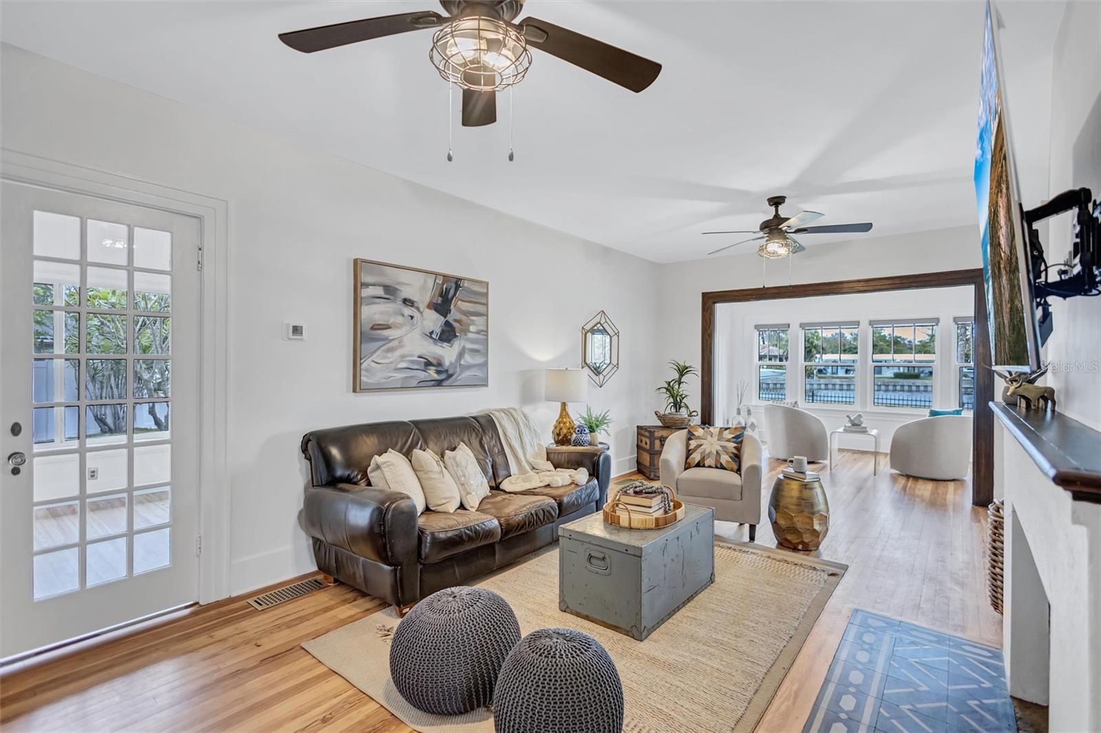 Image 10 of 43 For 3925 Sunrise Drive S