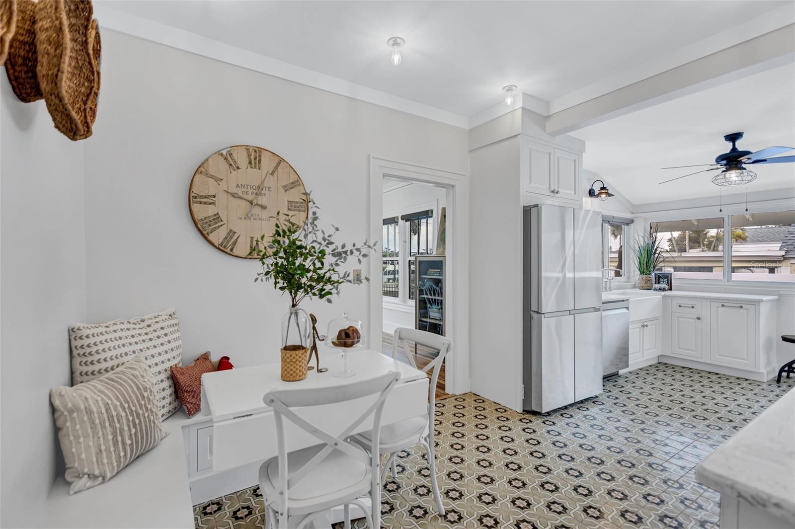 Image 19 of 43 For 3925 Sunrise Drive S