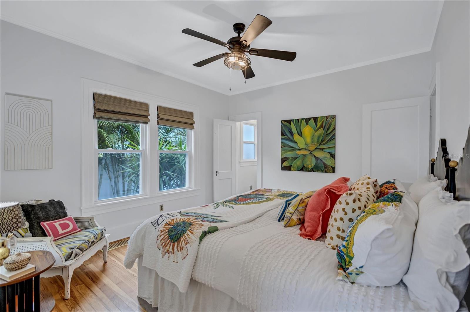 Image 23 of 43 For 3925 Sunrise Drive S