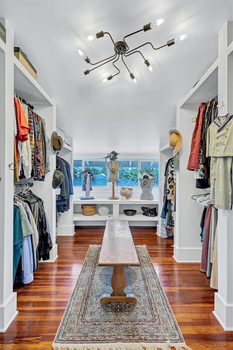 Image 34 of 43 For 3925 Sunrise Drive S